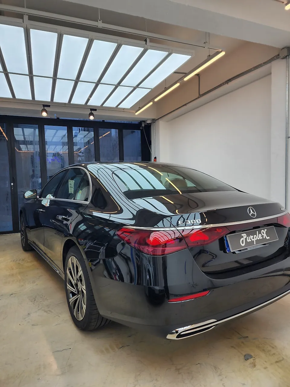 メルセデス・ベンツ Eクラス W213 PPF施工事例 施工写真 3-1