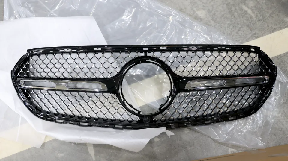 Mercedes-Benz GLC X254 body kit - Mercedes-Benz GLC X254 Body Kit Installation Review photo 4