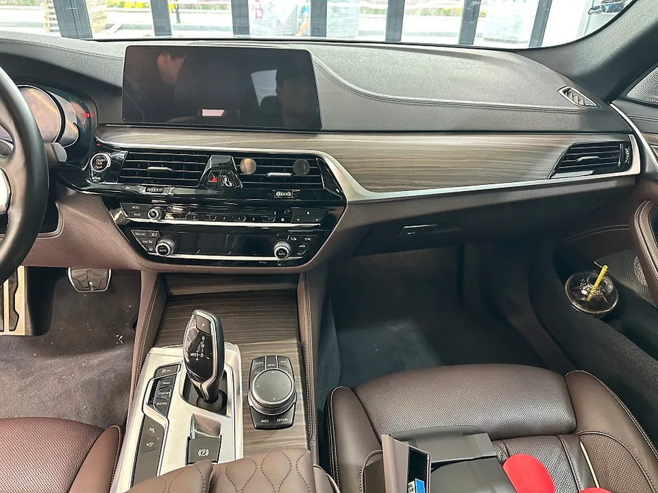 BMW 3 Series G20 カーラッピング事例｜費用目安・仕上がり 施工写真 3-1