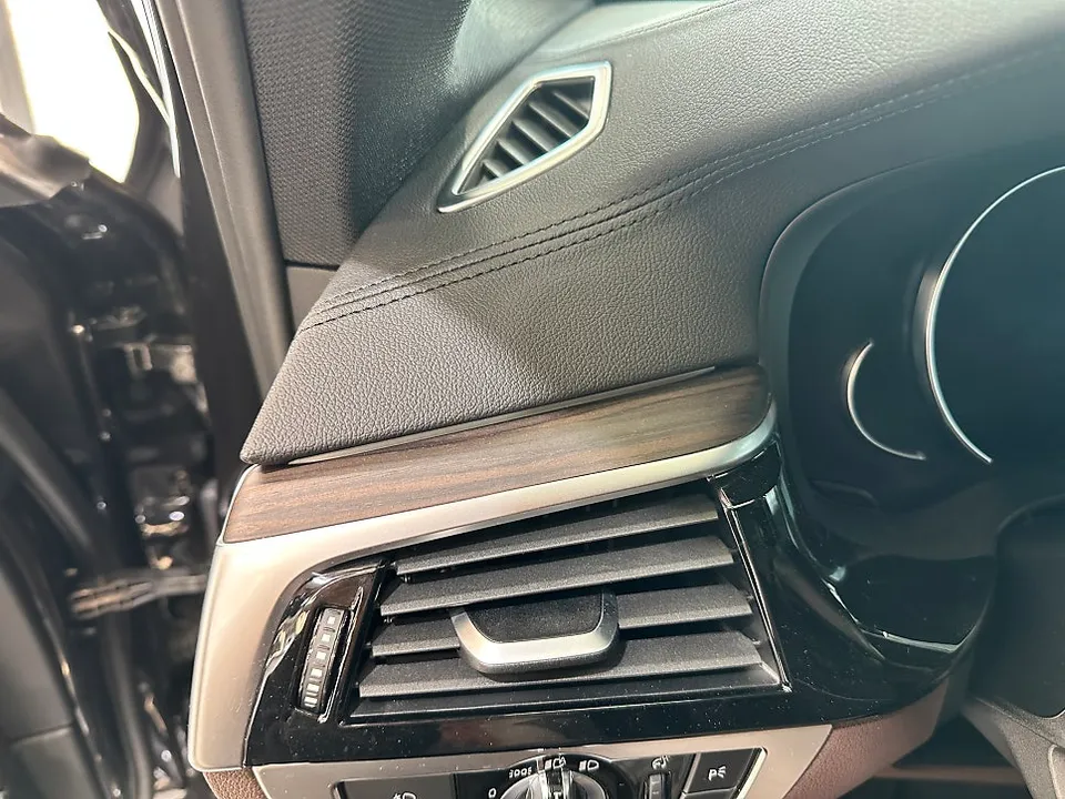 BMW 3 Series G20 カーラッピング事例｜費用目安・仕上がり 施工写真 3-2