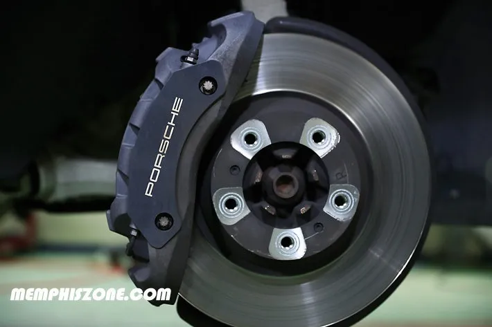 Porsche Cayenne wheel repair - Porsche Cayenne Wheel Repair & Painting Review — Flawless Finish photo 3