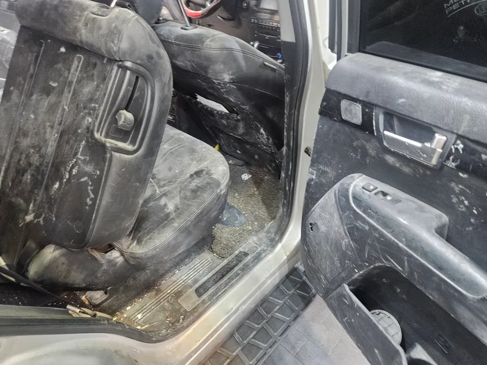 Kia Mohave paint correction - Kia Mohave Detailing & Paint Correction Review — Cement Stain Rem photo 3