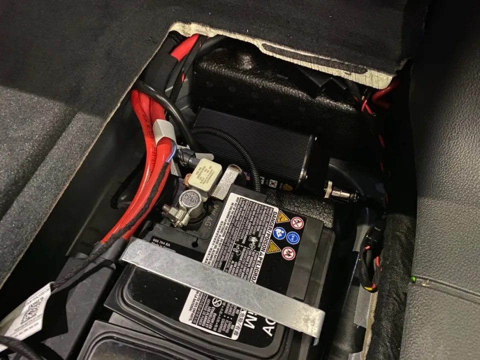 Audi Q8 dash cam - Audi Q8 Dash Cam Installation & 24hr Parking Recording photo 5