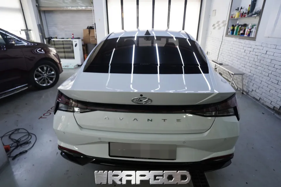 Hyundai Elantra CN7のカーラッピング事例｜費用目安・仕上がり 施工写真 3-1