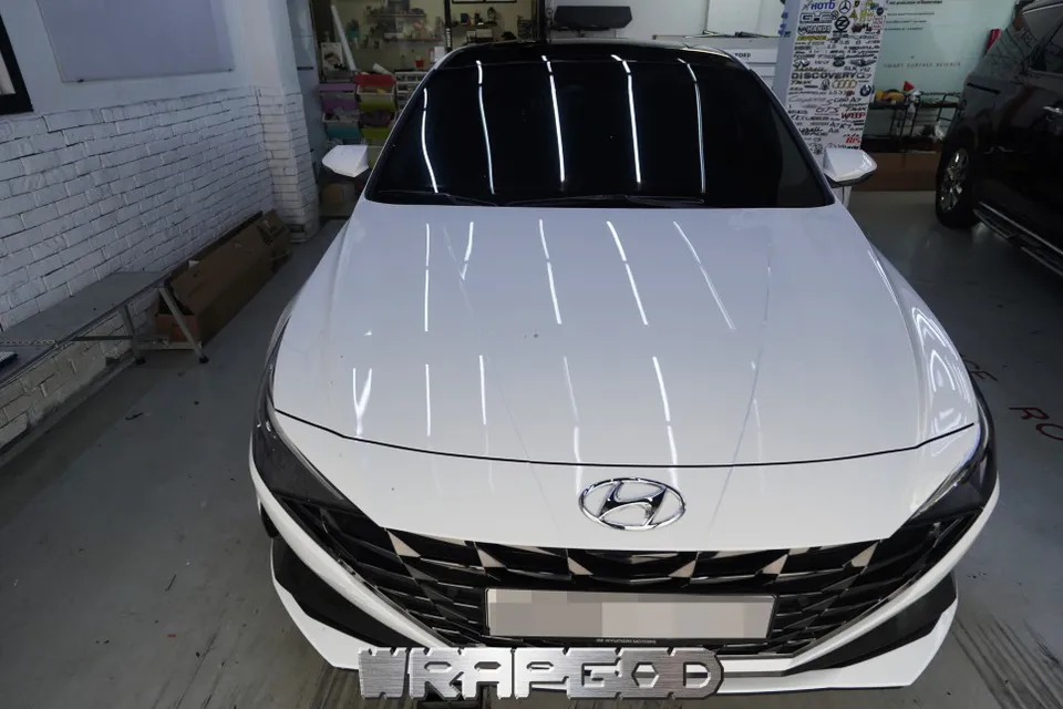 Hyundai Elantra CN7のカーラッピング事例｜費用目安・仕上がり 施工写真 1-2