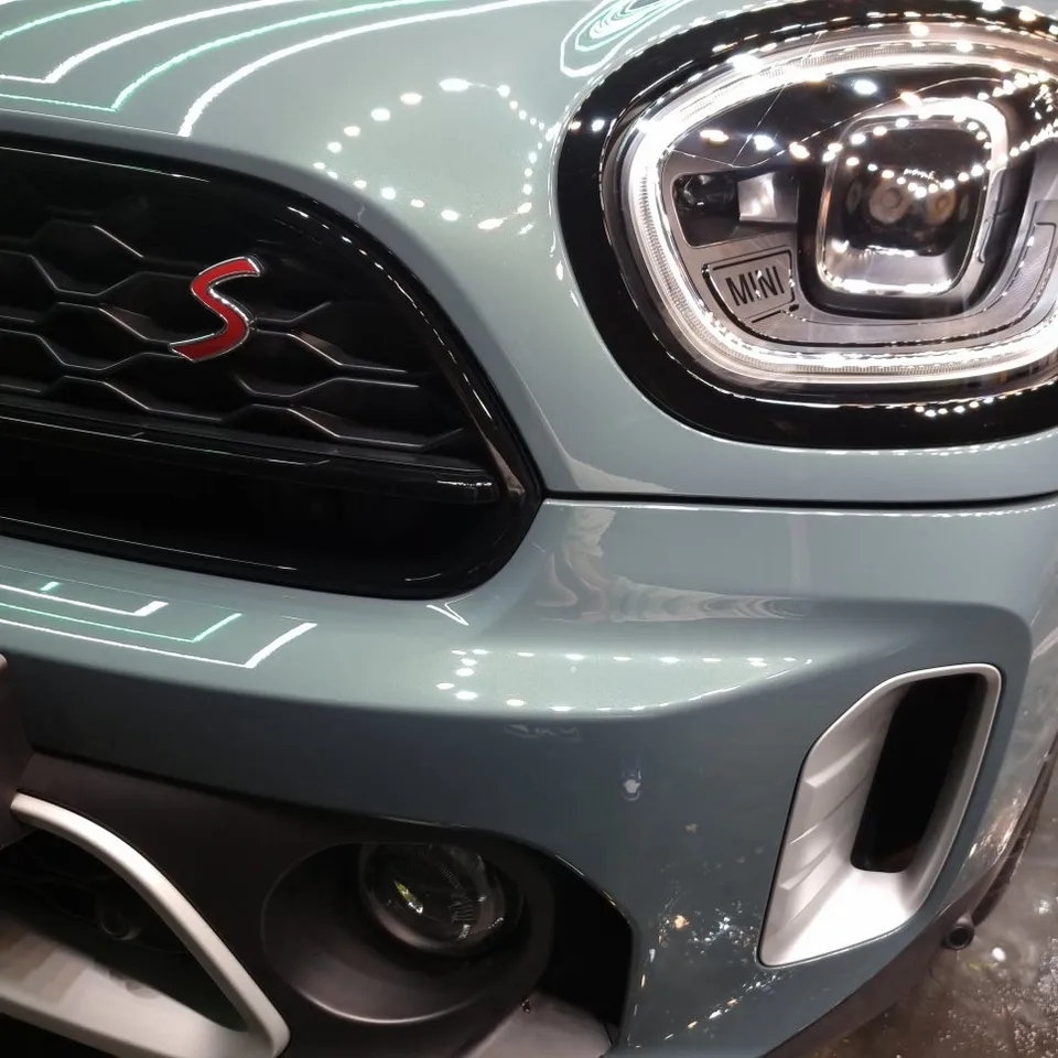 MINI Countrymanのガラスコーティング事例｜韓国での施工参考 施工写真 3-1