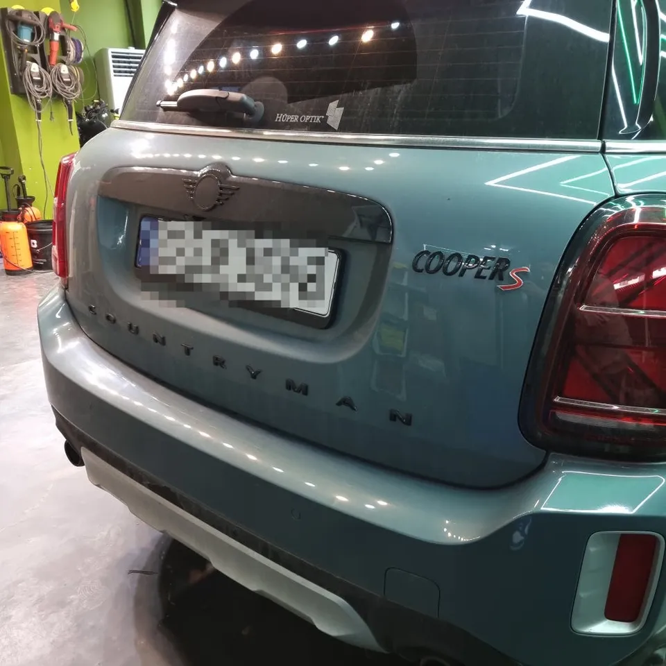 MINI Countrymanのガラスコーティング事例｜韓国での施工参考 施工写真 3-3