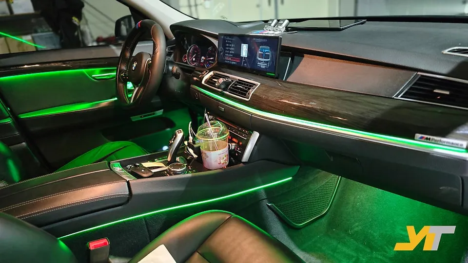 BMW 5 Series ambient lighting - BMW 5 Series Ambient Lighting Review: Cost & Results photo 3