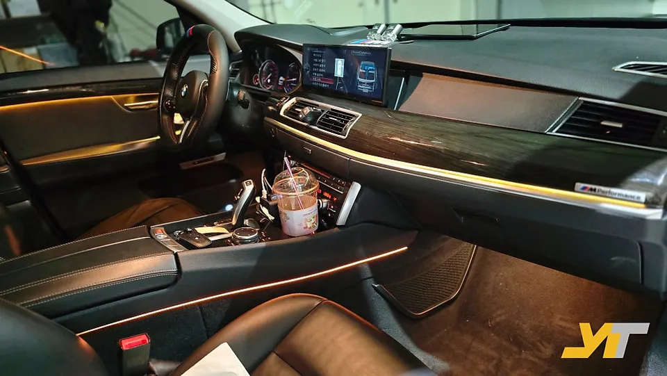 BMW 5 Series ambient lighting - BMW 5 Series Ambient Lighting Review: Cost & Results photo 4