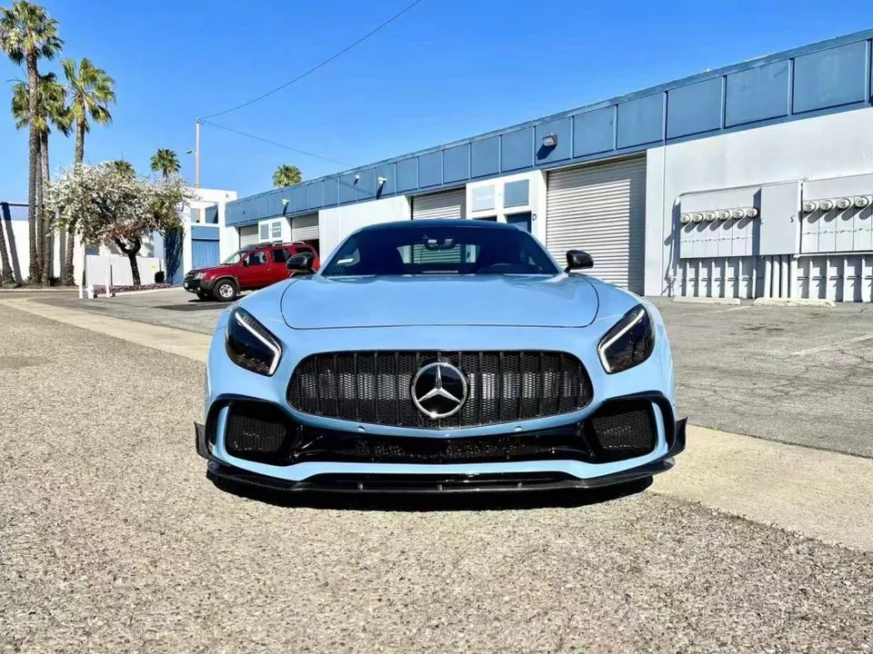 Mercedes-Benz AMG GTS body kit installation result