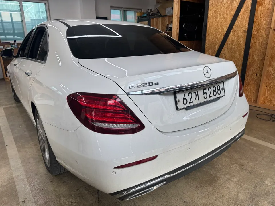 Mercedes-Benz E-Class W213 Interior Customization Review photo 2