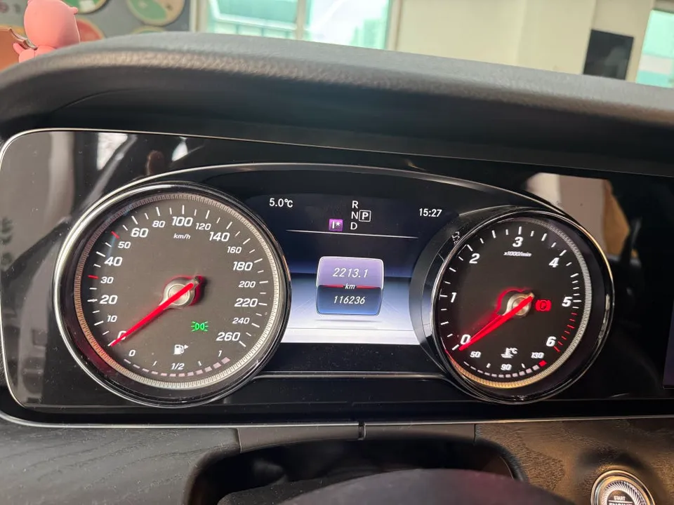 Mercedes-Benz E-Class W213 interior customization - Mercedes-Benz E-Class W213 Interior Customization Review photo 3