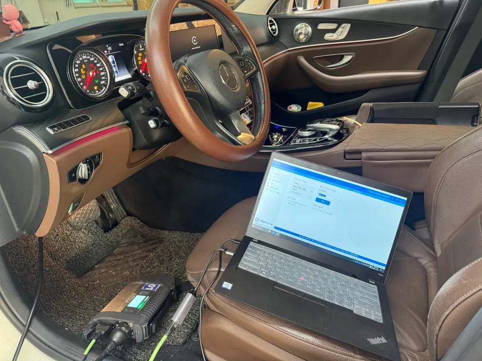 Mercedes-Benz E-Class W213 interior customization - Mercedes-Benz E-Class W213 Interior Customization Review photo 4