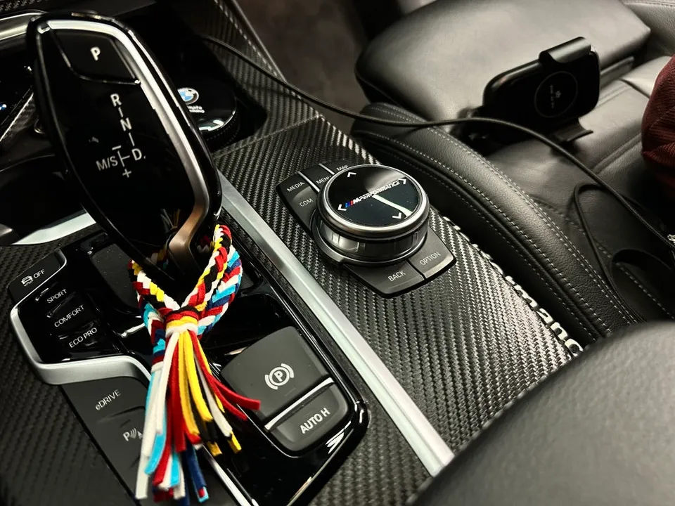 BMW X3のカーラッピング事例 施工写真 4-2