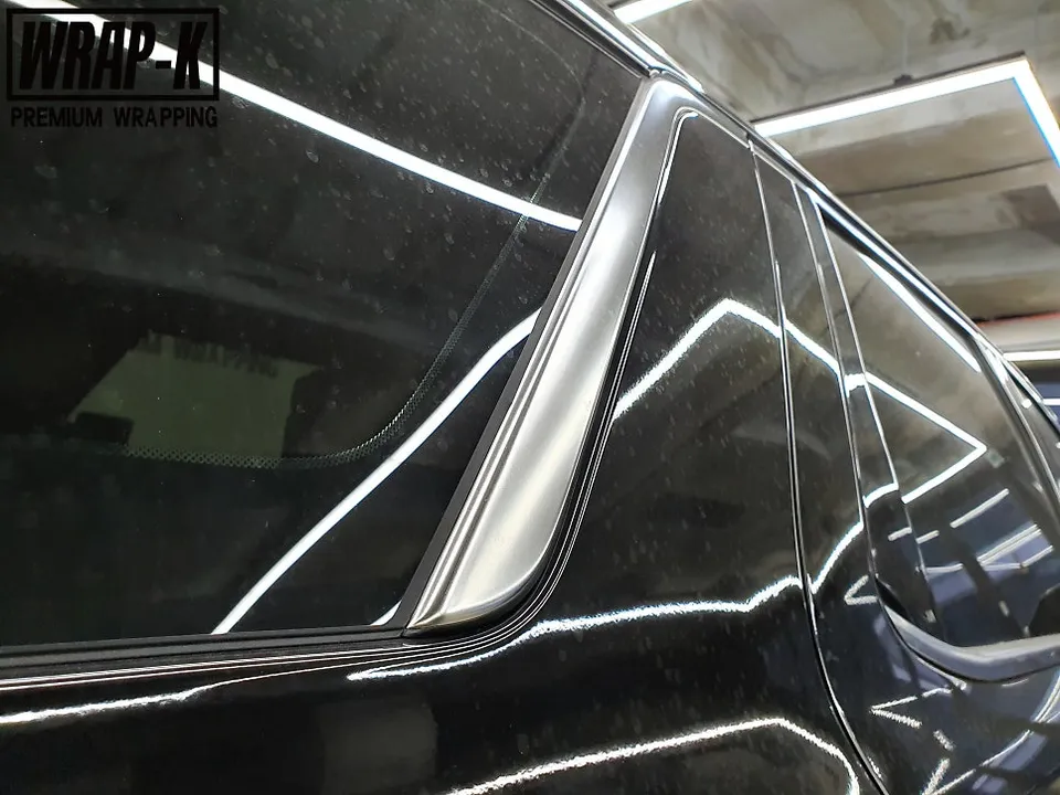 Hyundai Palisadeのカーラッピング事例：クローム除去で統一感アップ 施工写真 2-2