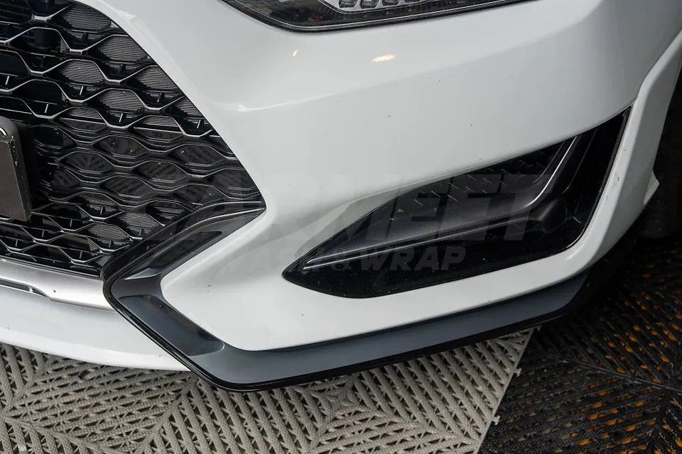 Hyundai Veloster Nのカーラッピング事例|費用目安・仕上がり 施工写真 1-1