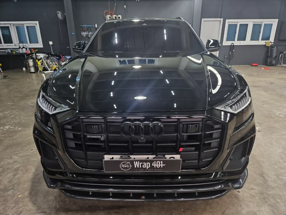 Audi Q8のPPF施工事例｜費用目安と仕上がり 施工写真 1-2