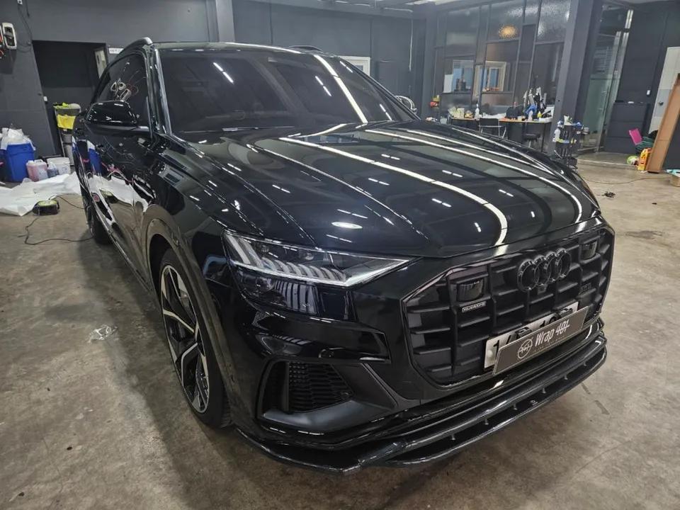 Audi Q8のPPF施工事例｜費用目安と仕上がり 施工写真 2-2