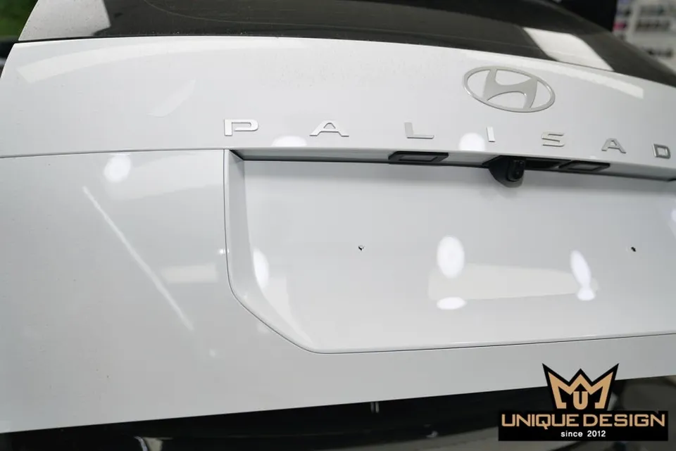 Hyundai Palisadeのカーラッピング事例|部分施工の目安 施工写真 1-3