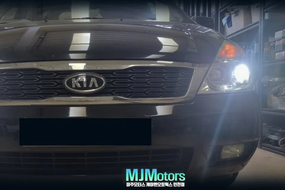 Kia Carnivalのガラスコーティング事例 施工写真 4-1