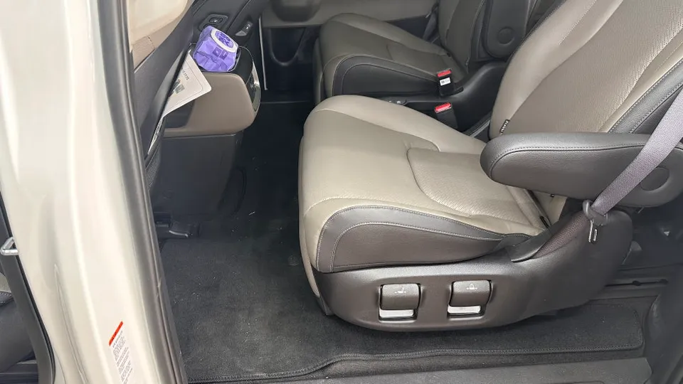 Kia Carnival 4th Gen interior customization - Kia Carnival 4th Gen Interior Customization Review photo 2