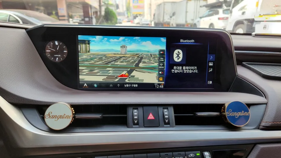 Lexus ES 300h Ambient Lighting Review — Cost & Results photo 2