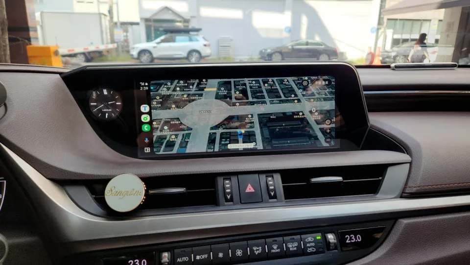 Lexus ES 300h ambient lighting - Lexus ES 300h Ambient Lighting Review — Cost & Results photo 5