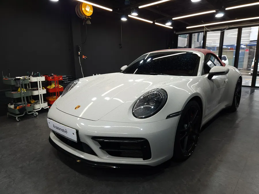 Porsche 911 other - Porsche 911 Car Service Review — Dashboard Color Change photo 4