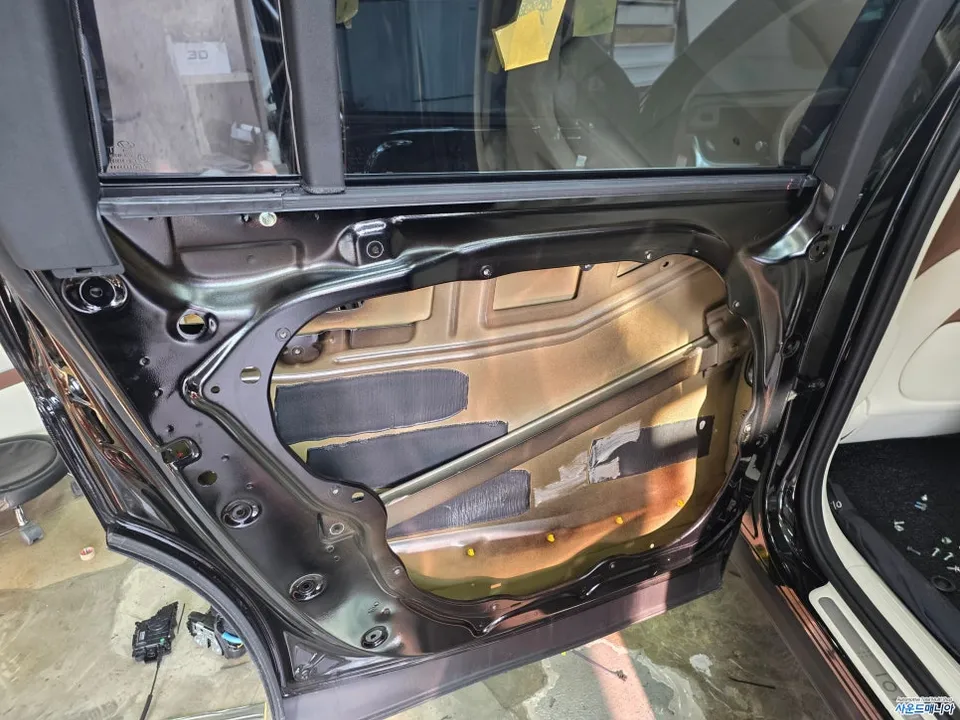 Hyundai IONIQ 9 oem options - Hyundai IONIQ 9 OEM Options Review — Soft Closing Doors photo 3