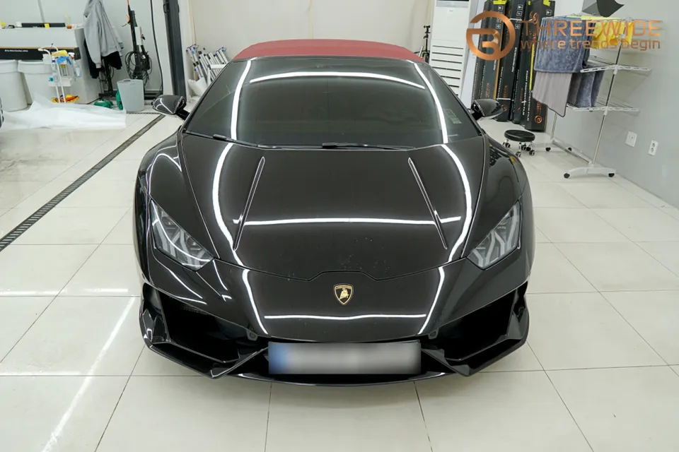 Lamborghini Huracánのカーラッピング事例|デザインと費用目安 施工写真 1-3