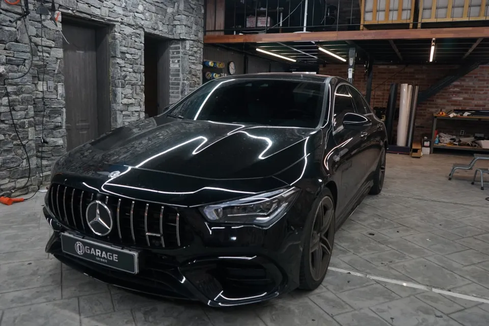 Mercedes-Benz CLA45AMG vinyl wrap - Mercedes-Benz CLA45AMG Matte Wrap Review: Sporty Transformation photo 4