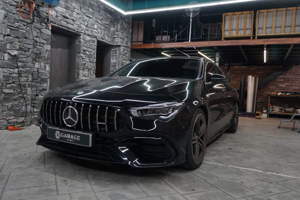 Mercedes-Benz CLA45AMG vinyl wrap - Mercedes-Benz CLA45AMG Matte Wrap Review: Sporty Transformation photo 5