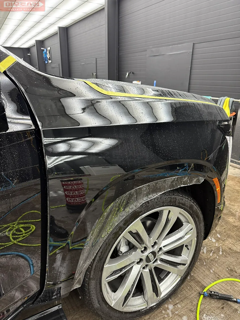 Cadillac EscaladeのPPF施工事例|費用目安・仕上がり 施工写真 3-1