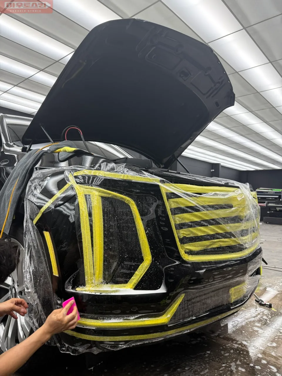 Cadillac EscaladeのPPF施工事例|費用目安・仕上がり 施工写真 1-2