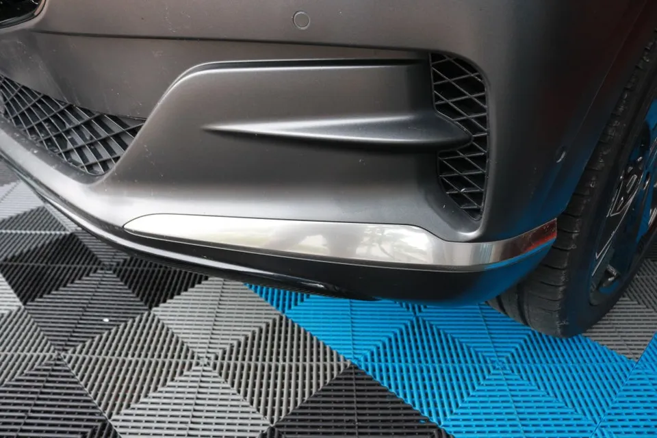 Genesis GV80 vinyl wrap - Genesis GV80 Chrome Delete Vinyl Wrap Review photo 4