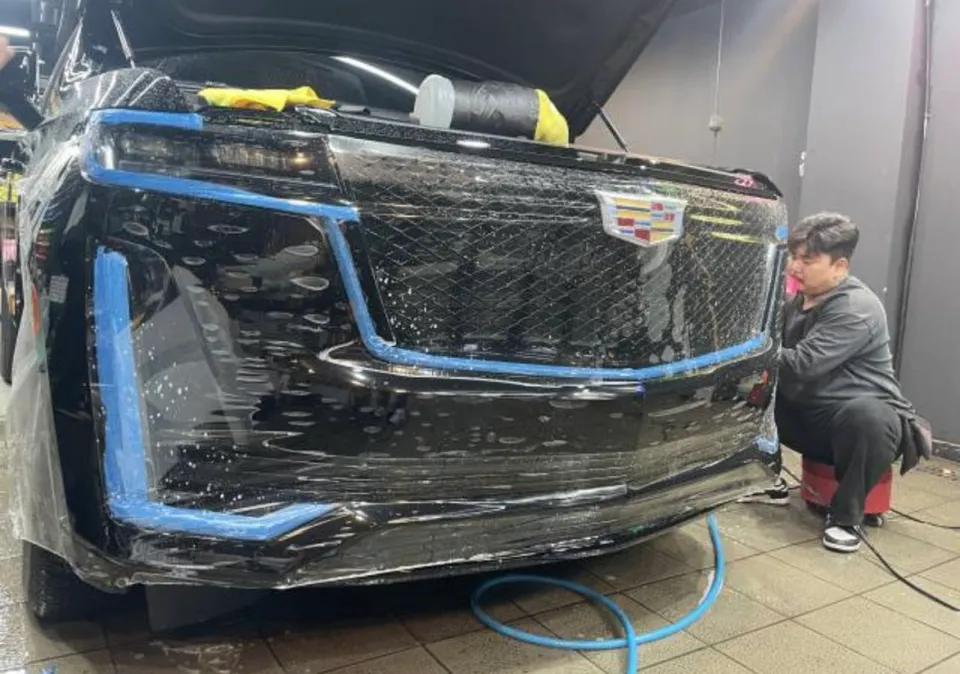 Cadillac EscaladeのPPF施工事例｜費用目安・仕上がり 施工写真 3-1