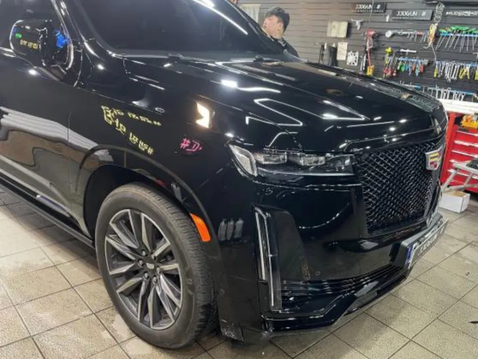 Cadillac EscaladeのPPF施工事例｜費用目安・仕上がり 施工写真 1-2