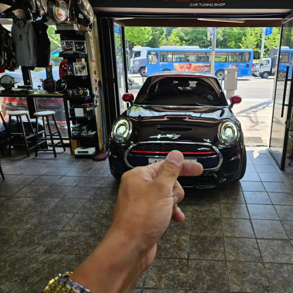 BMW MINI Cooper body repair installation result