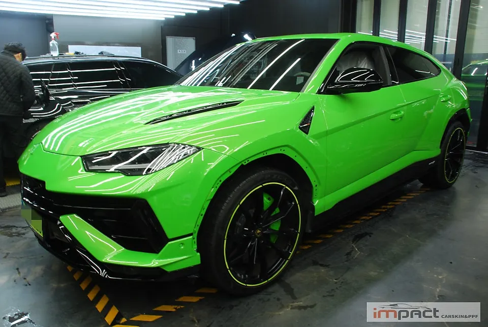 Lamborghini Urus PPF施工事例｜費用目安と仕上がり 施工写真 3-1