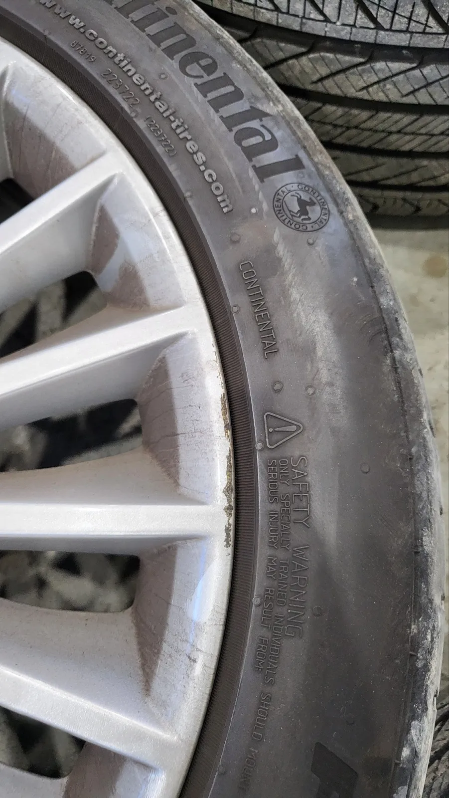 Mercedes-Benz S-Classのホイールリペア・塗装事例 施工写真 4-1