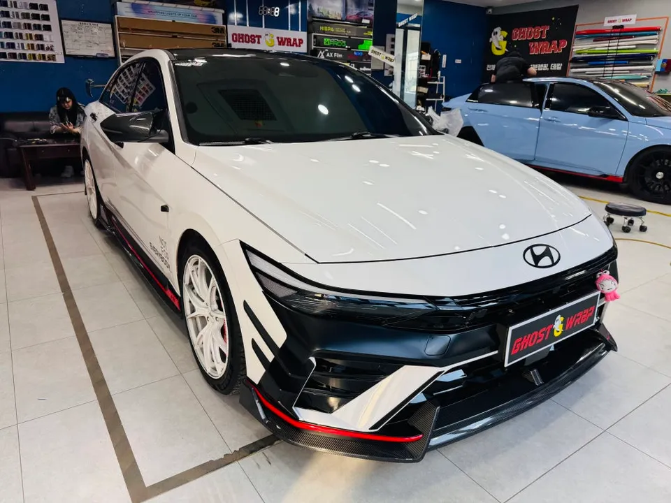Hyundai Elantra Nのカーラッピング事例｜費用目安・仕上がり 施工写真 3-1