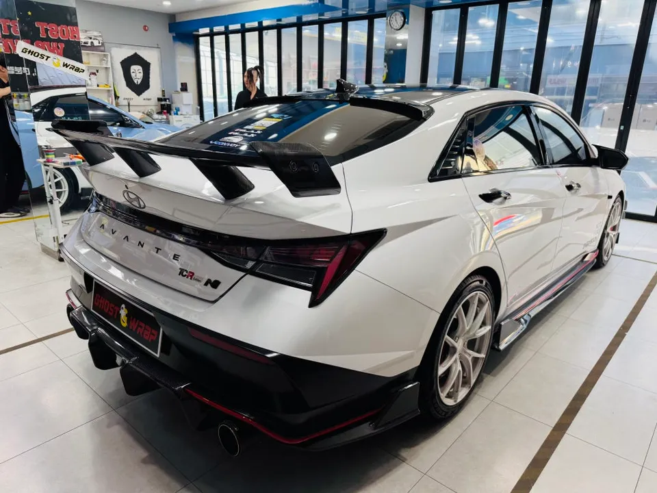 Hyundai Elantra Nのカーラッピング事例｜費用目安・仕上がり 施工写真 2-2