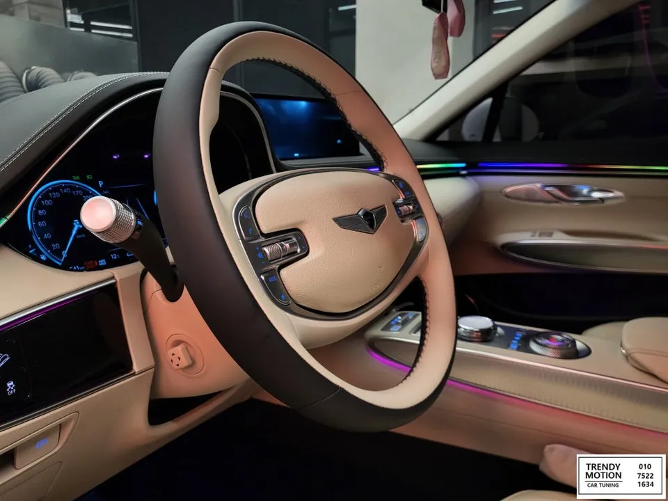 Genesis GV70 Ambient Lighting Review: Cost & Results photo 4