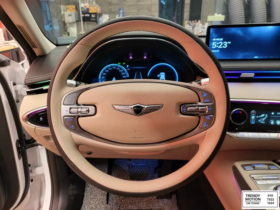 Genesis GV70 ambient lighting - Genesis GV70 Ambient Lighting Review: Cost & Results photo 4