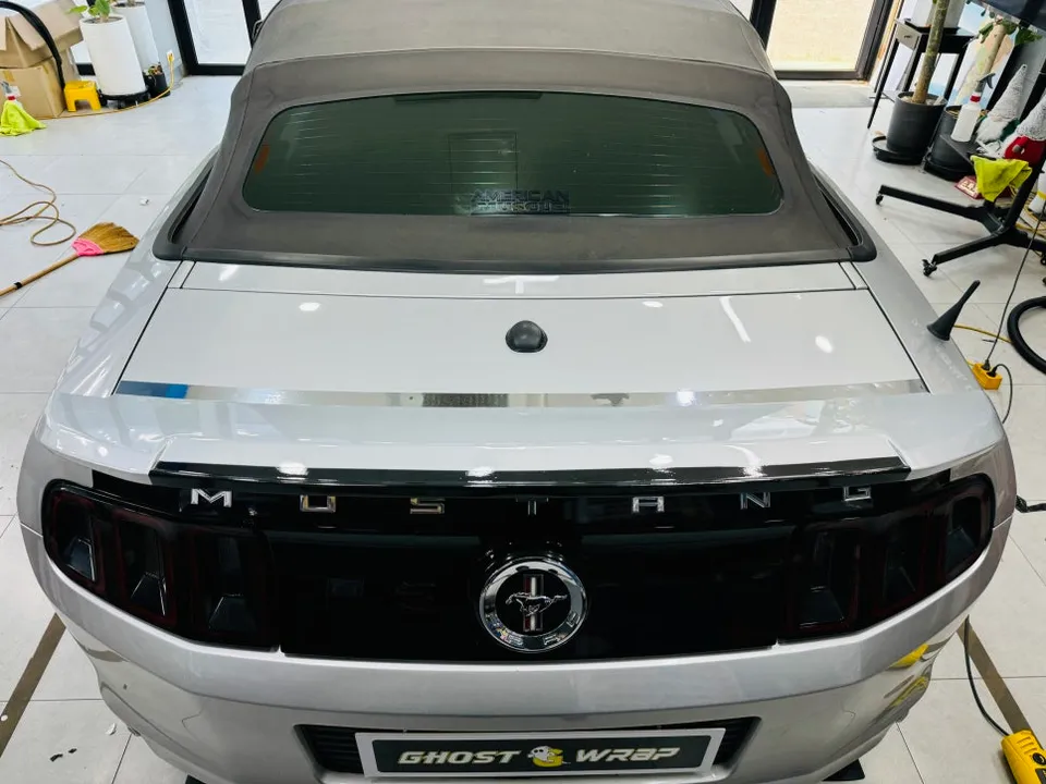Ford Mustangのカーラッピング事例｜費用目安・仕上がり 施工写真 4-2