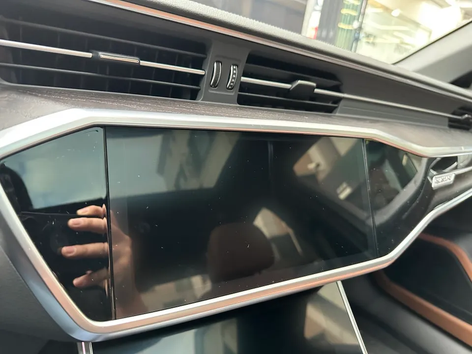 Audi A6 PPF施工事例｜クローム除去と保護効果 施工写真 2-3