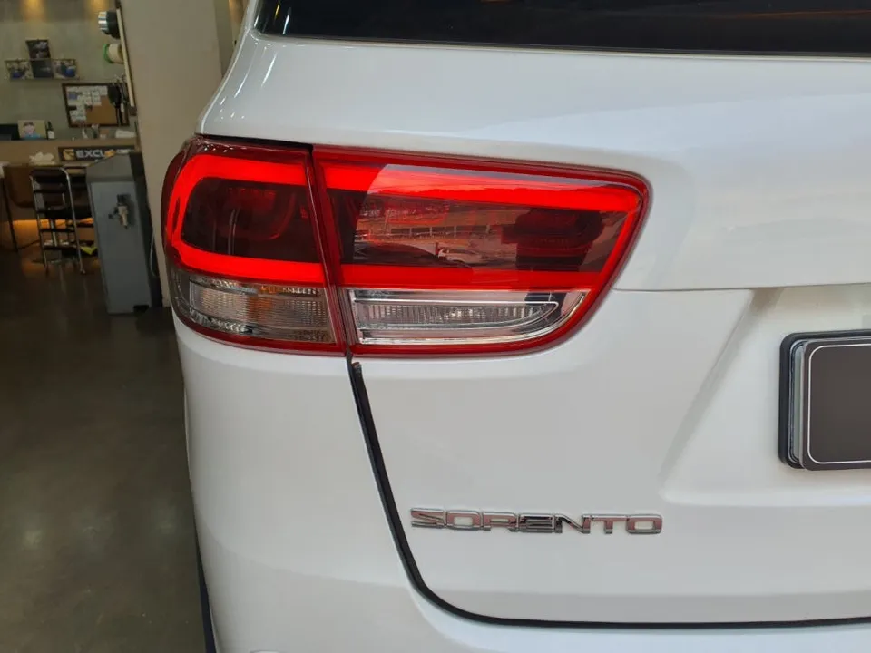 Kia Sorento UM lighting upgrade - Kia Sorento UM Lighting Upgrade Review — Enhanced Rear Design photo 2
