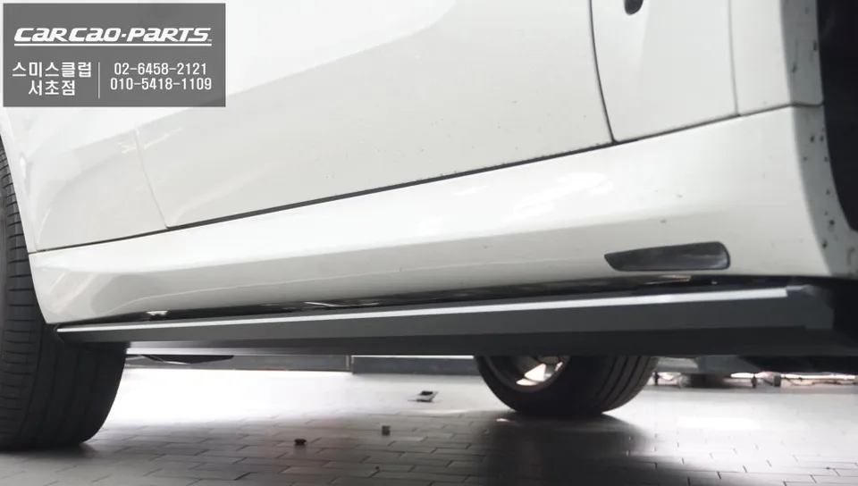 BMW X5 body kit - BMW X5 Electric Side Steps Review - Enhanced Access photo 6