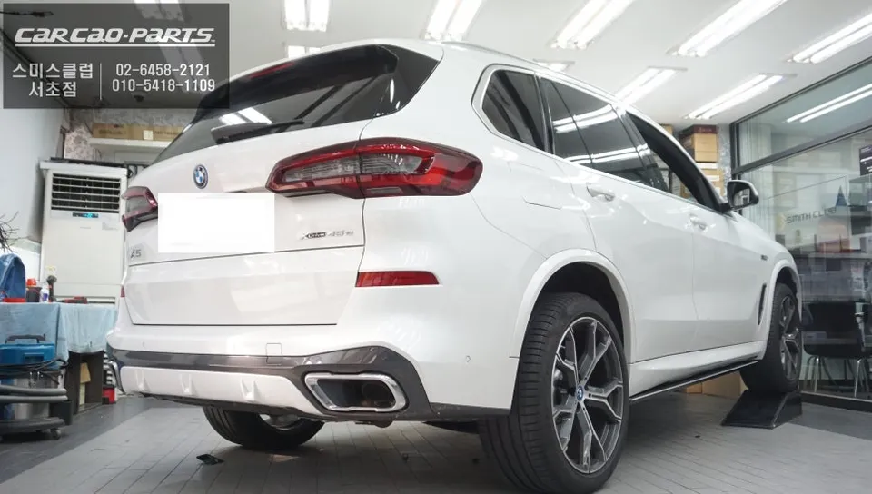 BMW X5 body kit - BMW X5 Electric Side Steps Review - Enhanced Access photo 8
