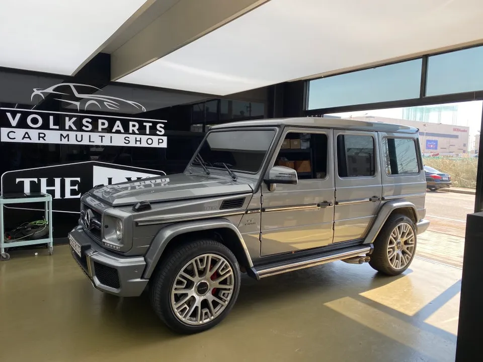 Mercedes-Benz G-Wagon steering wheel review
